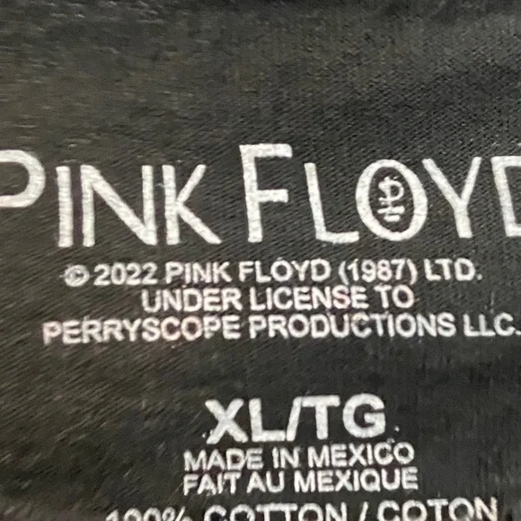 PINK FLOYD NWOT BAND TEE - Picture 3 of 4